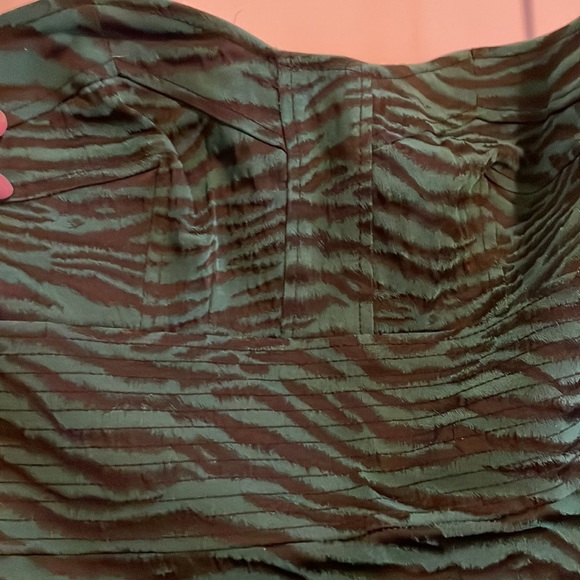 NWT Diane Von Furstenberg Emerald & Black Tiger Print Mini Dress Size 0 - Picture 6 of 15